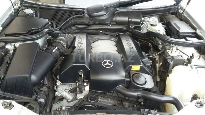 Mercedes E 320 2000, 231,000 km - 3.2 l - Bakı
