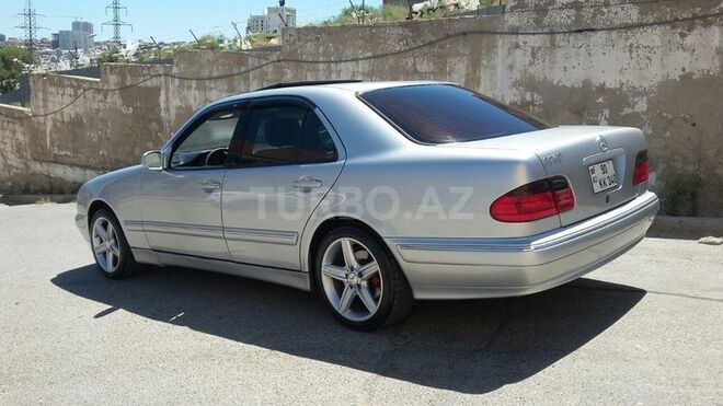 Mercedes E 320 2000, 231,000 km - 3.2 l - Bakı
