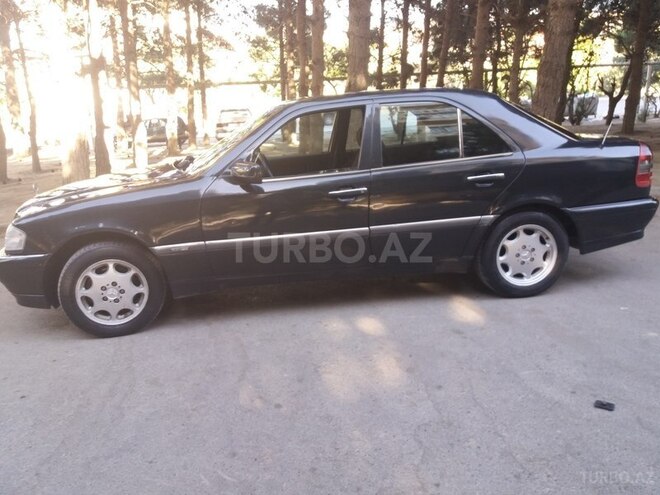 Mercedes C 220 1995, 300,000 km - 2.2 l - Bakı