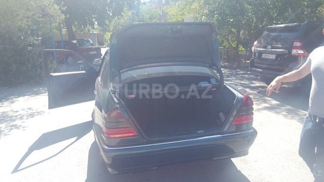 Mercedes C 240 1997, 272,500 km - 2.6 л - Bakı