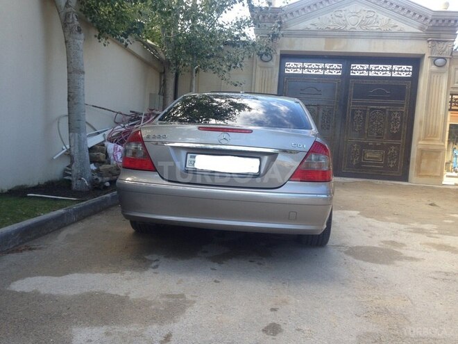 Mercedes E 220 2007, 158,100 km - 2.2 l - Bakı