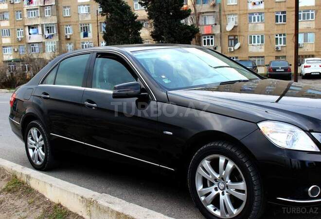 Mercedes E 220 2009, 270,915 km - 2.2 l - Bakı