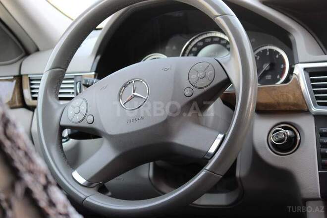 Mercedes E 220 2009, 270,915 km - 2.2 l - Bakı