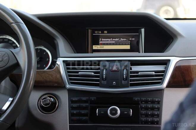 Mercedes E 220 2009, 270,915 km - 2.2 l - Bakı