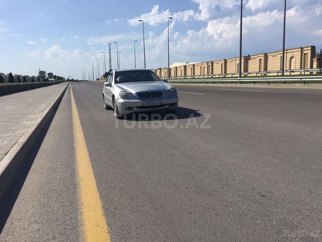 Mercedes C 240 2000, 250,000 km - 2.6 l - Bakı