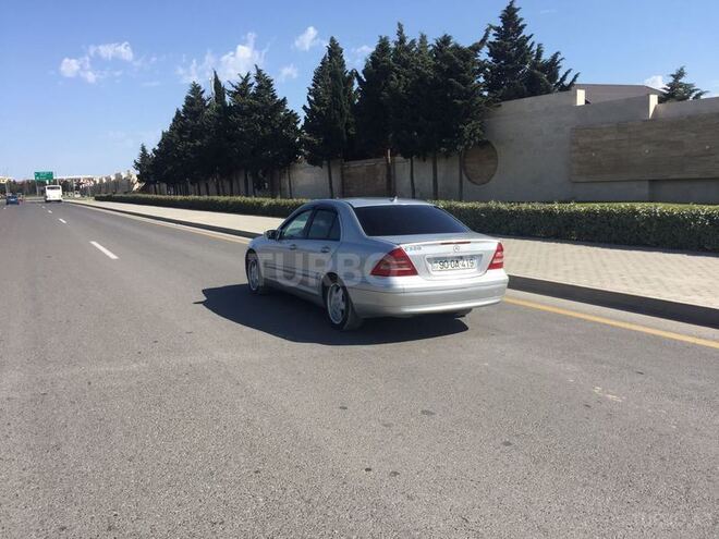 Mercedes C 240 2000, 250,000 km - 2.6 l - Bakı