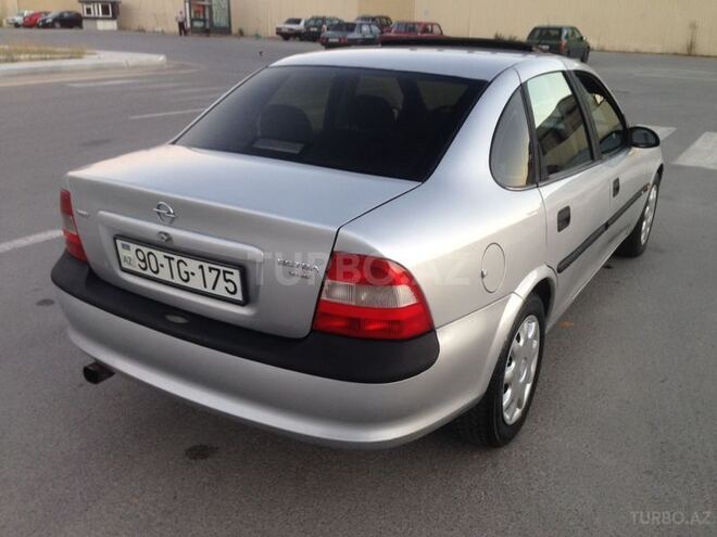 Opel Vectra 1997, 371,000 km - 1.8 l - Sumqayıt