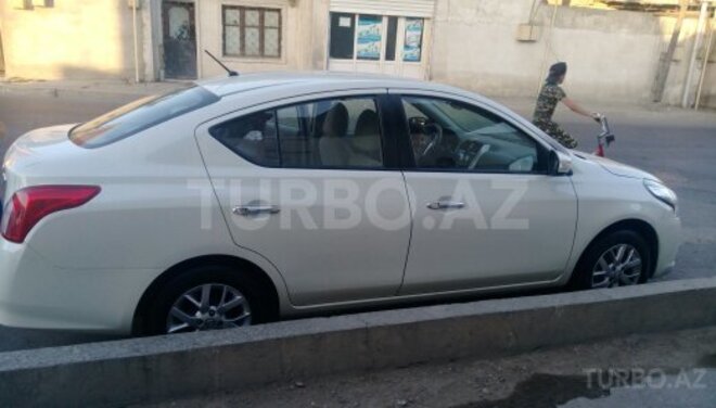 Nissan Sunny 2014, 35,000 km - 1.5 л - Bakı