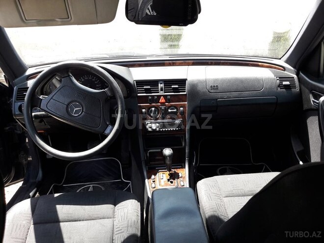 Mercedes C 220 1999, 230,000 km - 2.2 l - Bakı