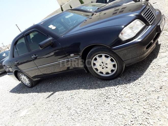 Mercedes C 220 1999, 230,000 km - 2.2 l - Bakı