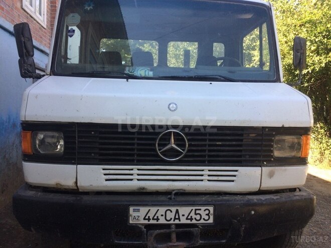 Mercedes 609 D 1993, 365,000 km - 4.0 л - Masallı
