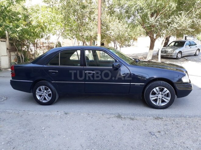 Mercedes B 180 1994, 299,886 km - 1.8 l - Bakı