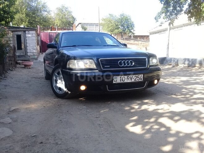 Audi A8 2002, 253,000 km - 3.7 l - Qazax