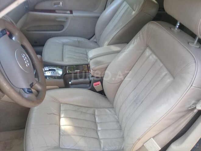 Audi A8 2002, 253,000 km - 3.7 l - Qazax