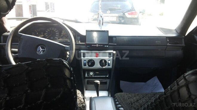 Mercedes E 250 1993, 460,000 km - 2.5 l - Bakı