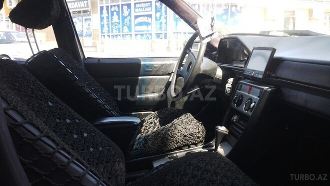 Mercedes E 250 1993, 460,000 km - 2.5 l - Bakı