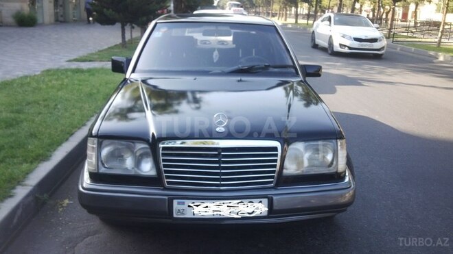 Mercedes E 250 1993, 460,000 km - 2.5 l - Bakı