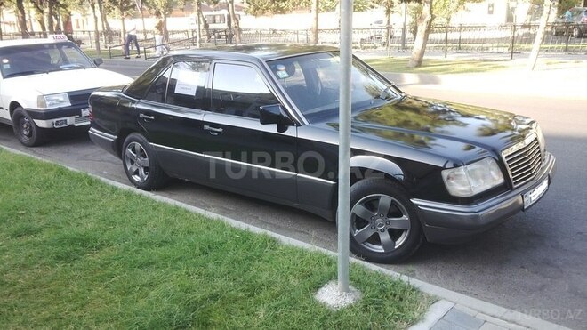 Mercedes E 250 1993, 460,000 km - 2.5 l - Bakı
