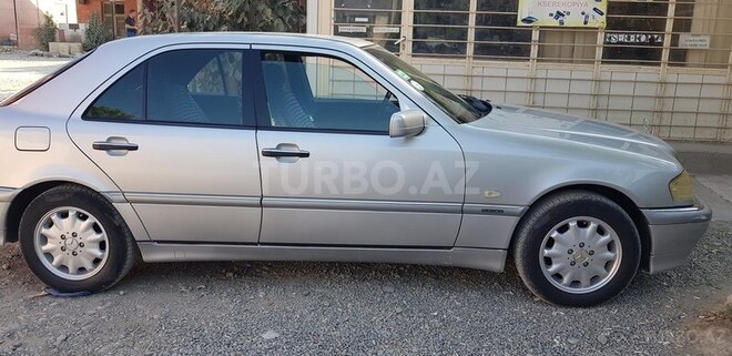 Mercedes C 180 1998, 235,000 km - 1.8 l - Şəmkir