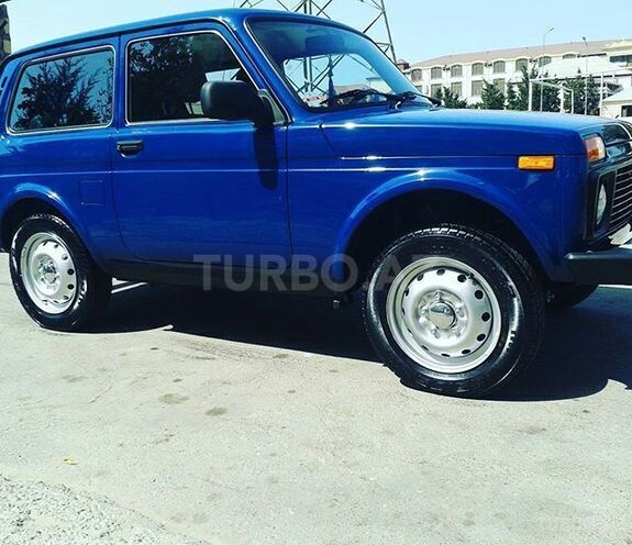 LADA (VAZ) Niva 2015, 48,000 km - 1.7 l - Qax