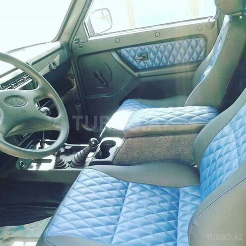 LADA (VAZ) Niva 2015, 48,000 km - 1.7 l - Qax