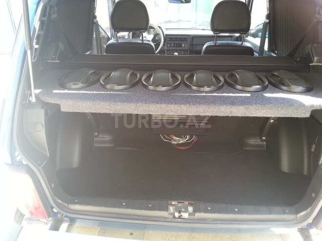 LADA (VAZ) Niva 2015, 48,000 km - 1.7 l - Qax