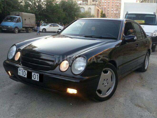 Mercedes E 220 2000, 383,000 km - 2.2 l - Bakı