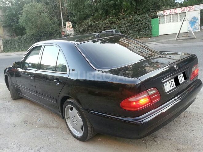 Mercedes E 220 2000, 383,000 km - 2.2 l - Bakı