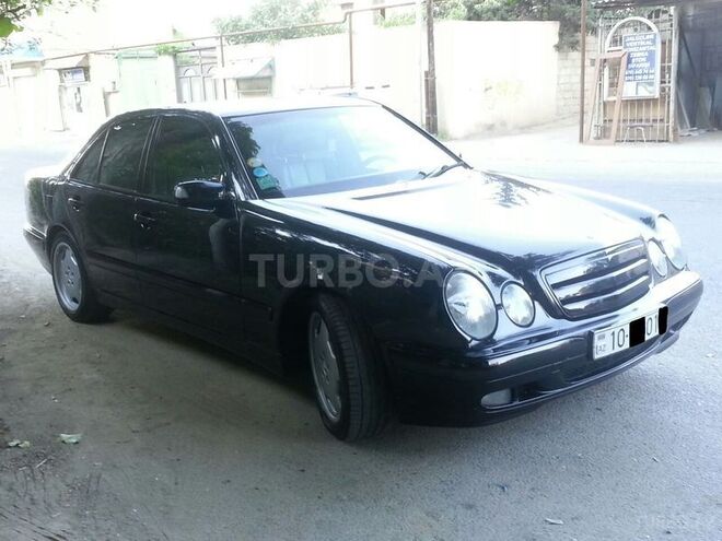 Mercedes E 220 2000, 383,000 km - 2.2 l - Bakı