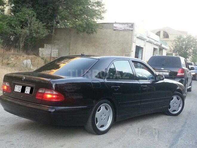 Mercedes E 220 2000, 383,000 km - 2.2 l - Bakı