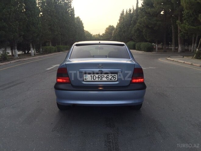 Opel Vectra 1997, 245,000 km - 1.8 l - Sumqayıt