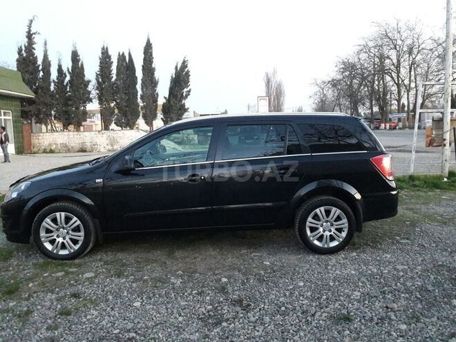 Opel Astra 2011, 155,000 km - 1.6 l - Xaçmaz