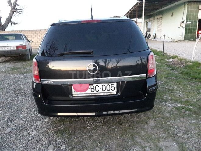 Opel Astra 2011, 155,000 km - 1.6 l - Xaçmaz