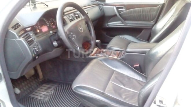 Mercedes E 280 2000, 360,000 km - 2.8 l - Bakı
