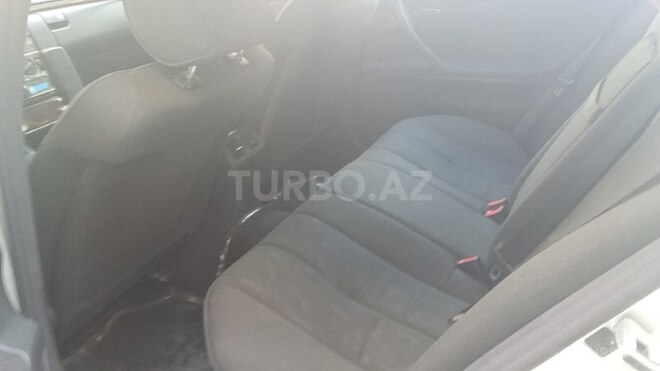 Mercedes E 220 2000, 350,000 km - 2.2 l - Bakı