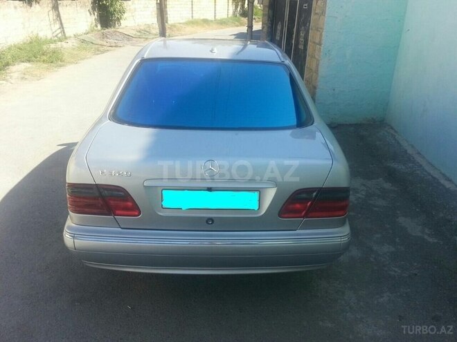Mercedes E 320 2001, 138,000 km - 3.2 л - Bakı