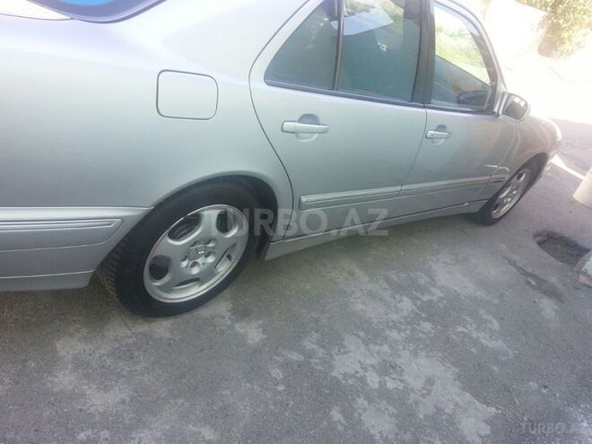 Mercedes E 320 2001, 138,000 km - 3.2 л - Bakı
