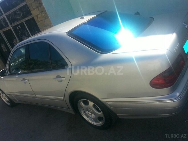 Mercedes E 320 2001, 138,000 km - 3.2 л - Bakı
