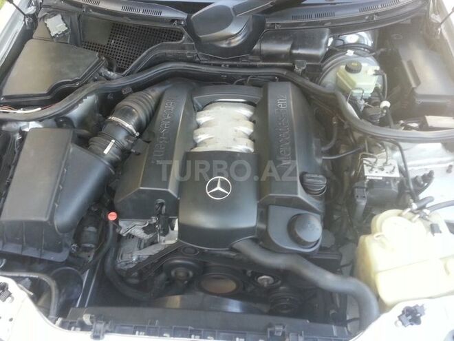 Mercedes E 320 2001, 138,000 km - 3.2 л - Bakı