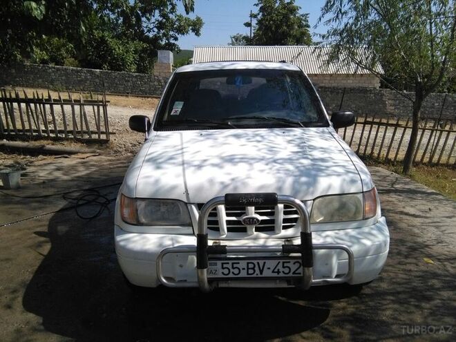 Kia Sportage 2000, 235,000 km - 2.0 l - Şəki