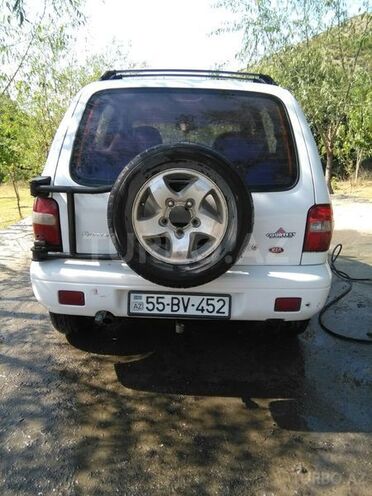 Kia Sportage 2000, 235,000 km - 2.0 l - Şəki