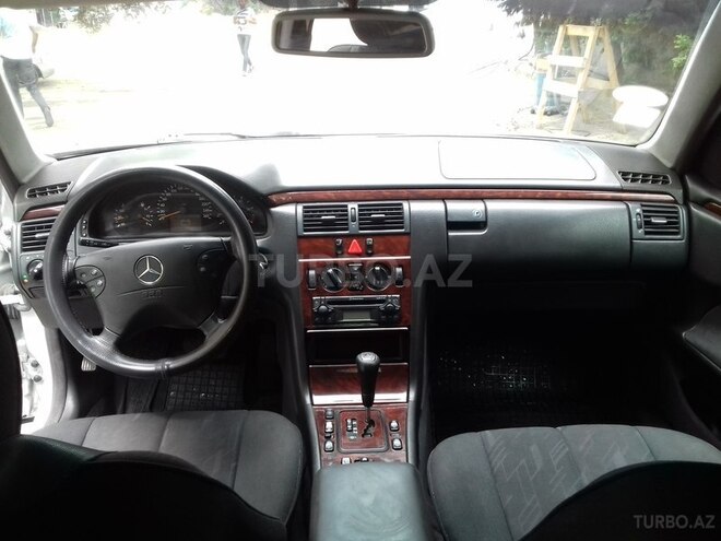 Mercedes E 220 2001, 480,538 km - 2.2 l - Bakı