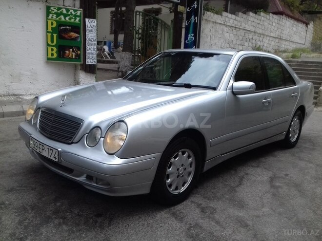 Mercedes E 220 2001, 480,538 km - 2.2 l - Bakı