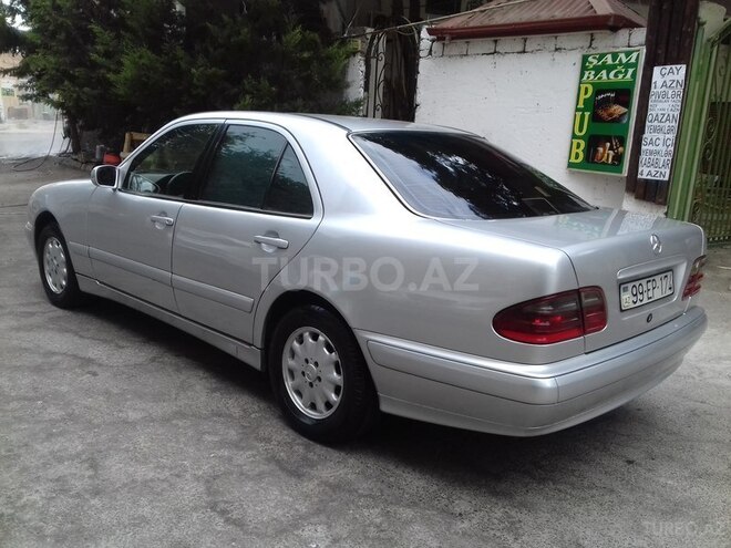 Mercedes E 220 2001, 480,538 km - 2.2 l - Bakı