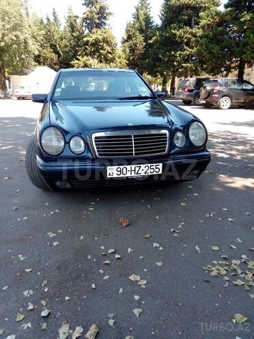 Mercedes E 200 1998, 333,000 km - 2.0 л - Bakı