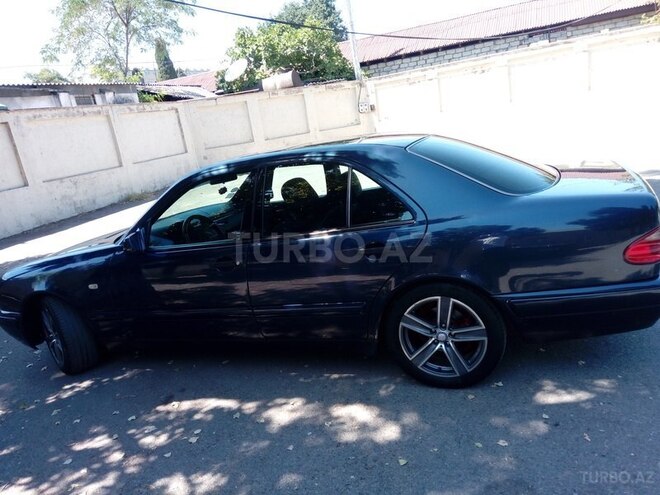 Mercedes E 200 1998, 333,000 km - 2.0 л - Bakı