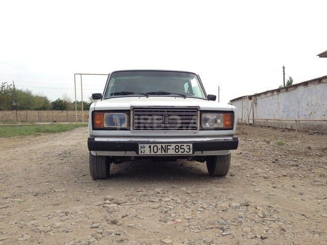 LADA (VAZ) 2107 2002, 192,000 km - 1.6 л - Salyan