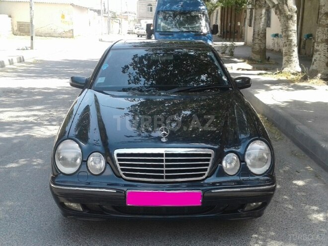 Mercedes E 220 2001, 249,000 km - 2.2 l - Bakı