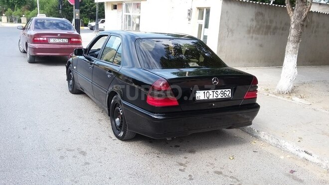 Mercedes C 200 1997, 200,000 km - 1.8 l - Sumqayıt