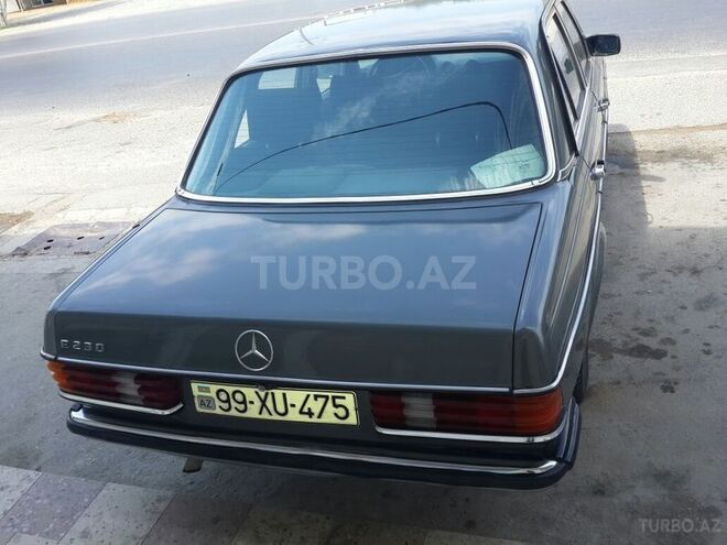 Mercedes E 200 1982, 156,000 km - 2.0 l - Bakı
